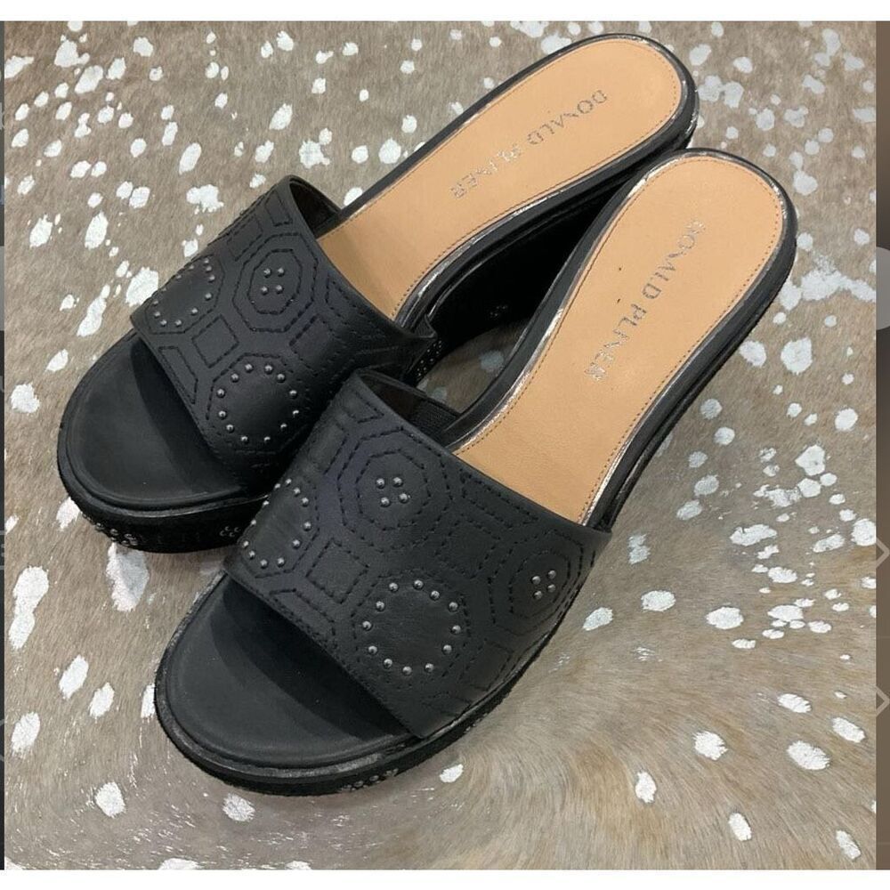 Donald Pliner Women’s Size 10 Indie Wedge Platform Sandals Black Suede Studded